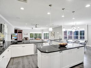 9921 NW 60th Pl, Parkland FL 33076