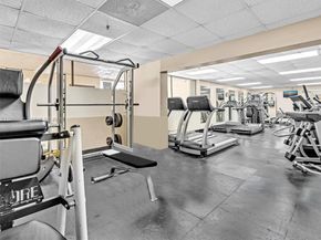 9340 Lagoon Pl 303, Davie FL 33324