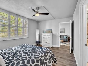 9340 Lagoon Pl 303, Davie FL 33324