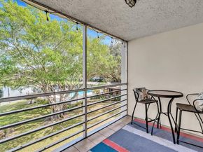 9340 Lagoon Pl 303, Davie FL 33324