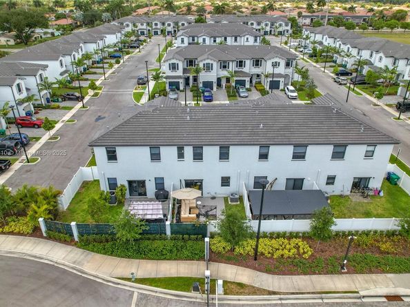 20371 NW 5th Ct, Miami Gardens FL 33169