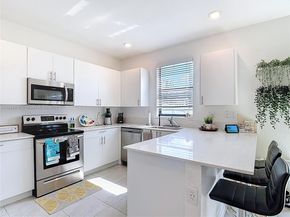 20371 NW 5th Ct, Miami Gardens FL 33169