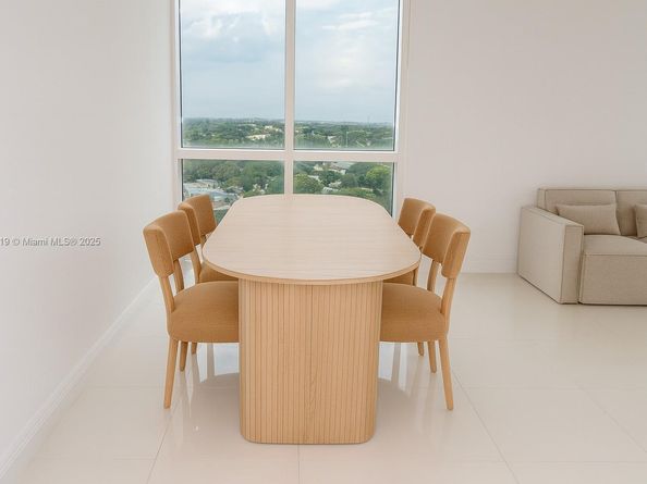 1861 NW S River Dr 1505, Miami FL 33125