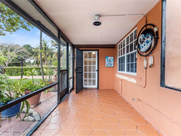 1223 NE 182nd St, North Miami Beach FL 33162