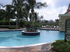 19501 W Country Club Dr 2310, Aventura FL 33180