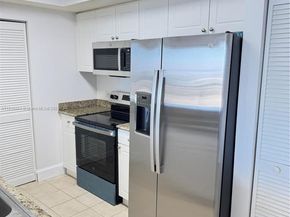 19501 W Country Club Dr 2310, Aventura FL 33180