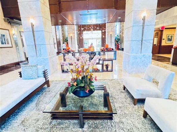 19501 W Country Club Dr 2310, Aventura FL 33180