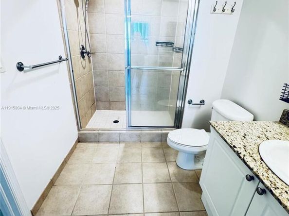 19501 W Country Club Dr 2310, Aventura FL 33180