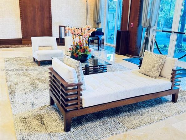 19501 W Country Club Dr 2310, Aventura FL 33180