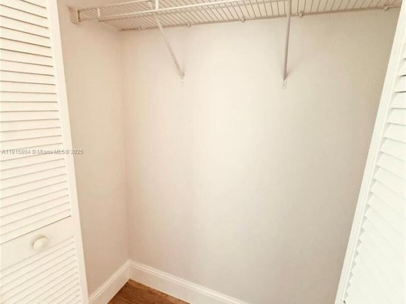 19501 W Country Club Dr 2310, Aventura FL 33180