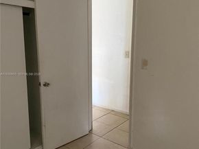 1624 E River Dr, Margate FL 33063