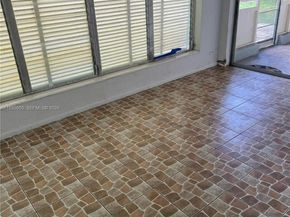 1624 E River Dr, Margate FL 33063