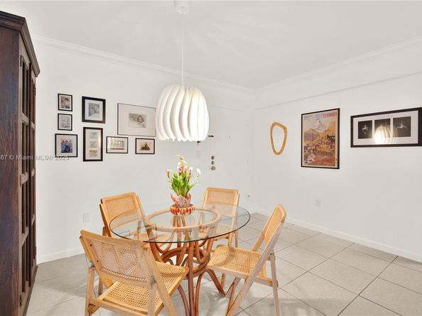 6886 N Kendall Dr D102, Pinecrest FL 33156