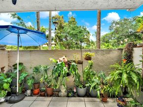 6886 N Kendall Dr D102, Pinecrest FL 33156