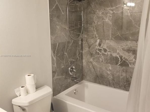 501 Three Islands Blvd 417, Hallandale Beach FL 33009