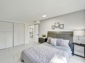 2201 SE 19th St, Fort Lauderdale FL 33316