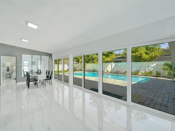 2201 SE 19th St, Fort Lauderdale FL 33316