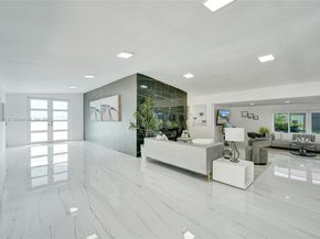 2201 SE 19th St, Fort Lauderdale FL 33316