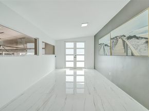 2201 SE 19th St, Fort Lauderdale FL 33316