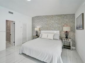 2201 SE 19th St, Fort Lauderdale FL 33316