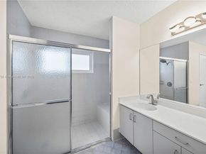 14621 Madison Pl, Davie FL 33325