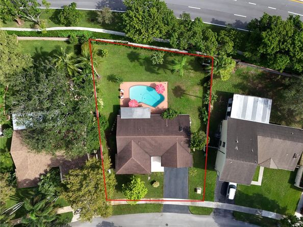 14621 Madison Pl, Davie FL 33325