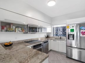 601 NE 36th St 1103, Miami FL 33137