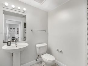 601 NE 36th St 1103, Miami FL 33137