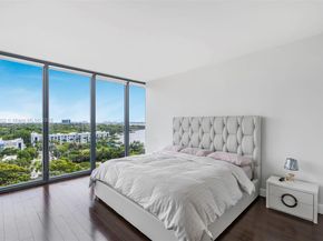 601 NE 36th St 1103, Miami FL 33137