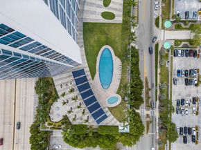 601 NE 36th St 1103, Miami FL 33137