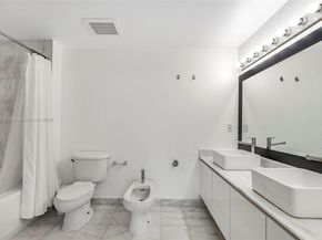 601 NE 36th St 1103, Miami FL 33137