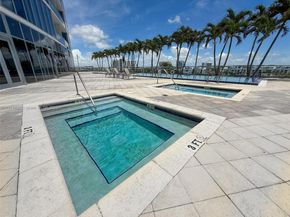 601 NE 36th St 1103, Miami FL 33137