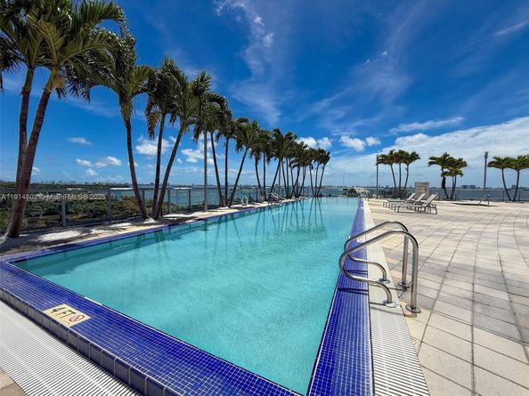 601 NE 36th St 1103, Miami FL 33137