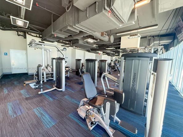 601 NE 36th St 1103, Miami FL 33137