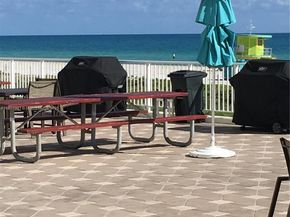 5701 Collins Ave PH09, Miami Beach FL 33140