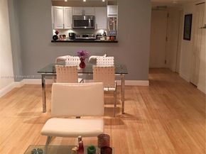 5701 Collins Ave PH09, Miami Beach FL 33140