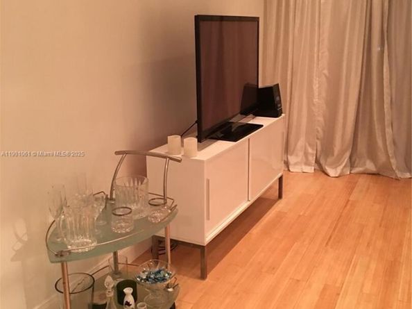 5701 Collins Ave PH09, Miami Beach FL 33140