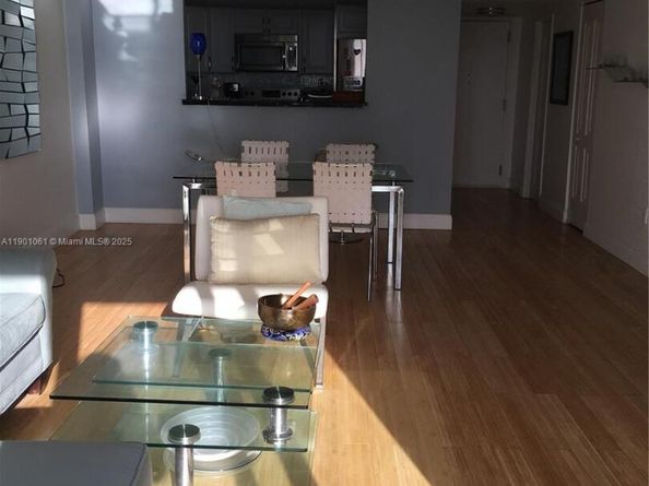 5701 Collins Ave PH09, Miami Beach FL 33140