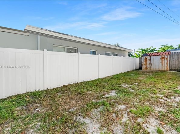 2128 Cleveland St, Hollywood FL 33020
