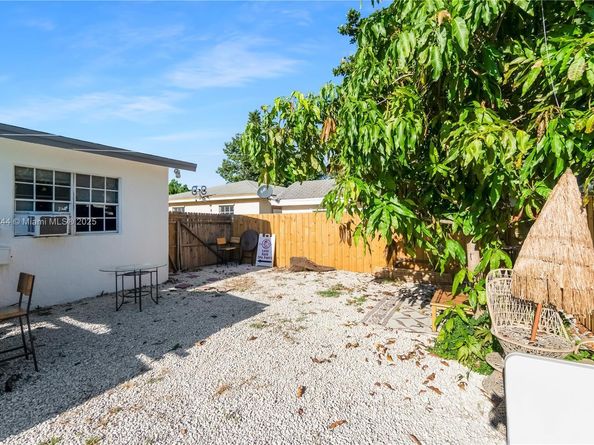 2128 Cleveland St, Hollywood FL 33020