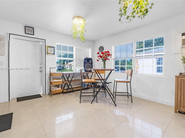 2128 Cleveland St, Hollywood FL 33020