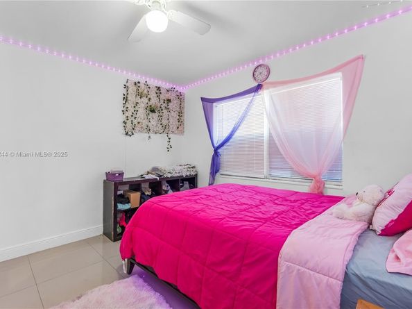 2128 Cleveland St, Hollywood FL 33020