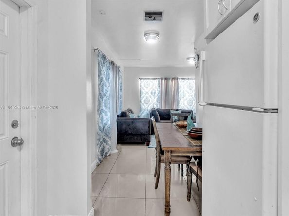 2128 Cleveland St, Hollywood FL 33020