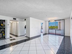 7300 Wayne Ave 317, Miami Beach FL 33141