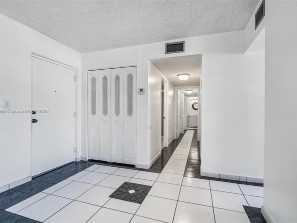 7300 Wayne Ave 317, Miami Beach FL 33141