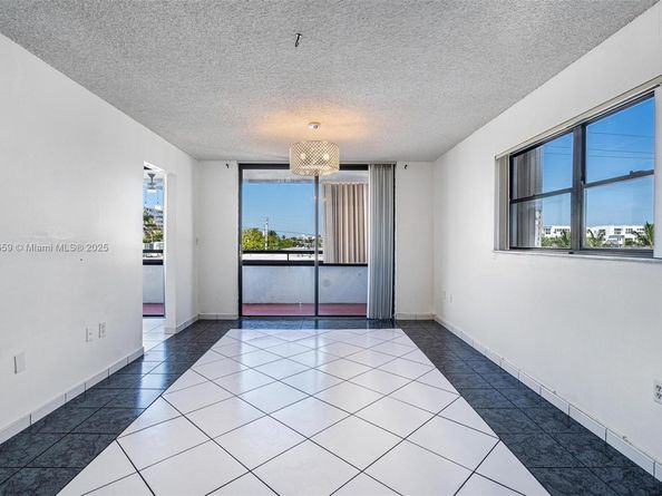 7300 Wayne Ave 317, Miami Beach FL 33141