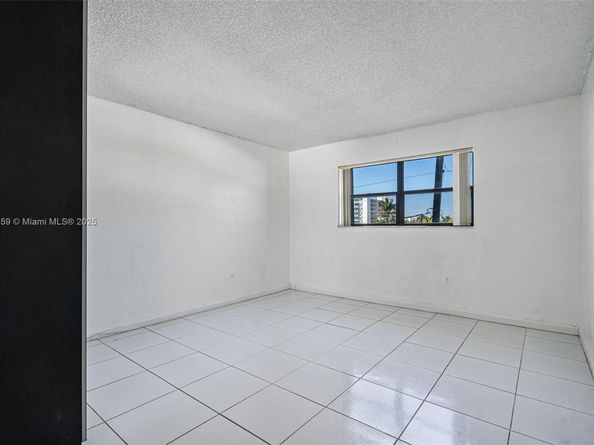 7300 Wayne Ave 317, Miami Beach FL 33141