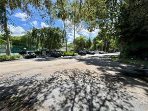 13527 SW 101st Ln, Miami FL 33186