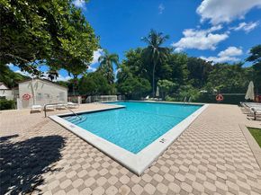 13527 SW 101st Ln, Miami FL 33186