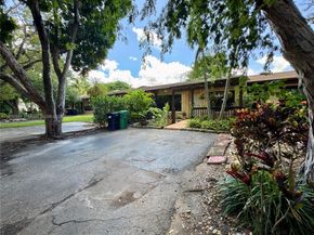 13527 SW 101st Ln, Miami FL 33186